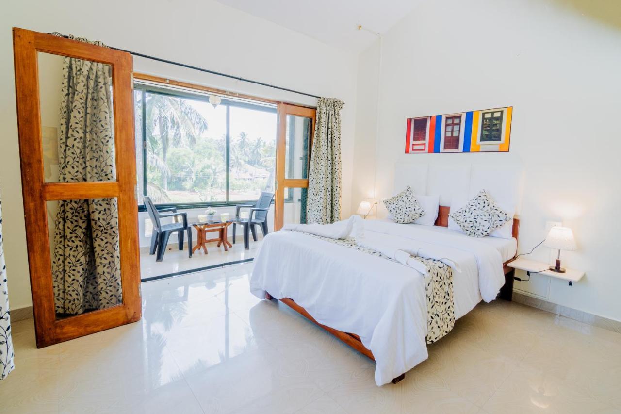 Bed and Breakfast White House In Goa, Truly Amazing Experience Saligao Экстерьер фото