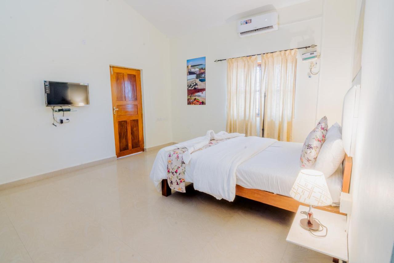 Bed and Breakfast White House In Goa, Truly Amazing Experience Saligao Экстерьер фото